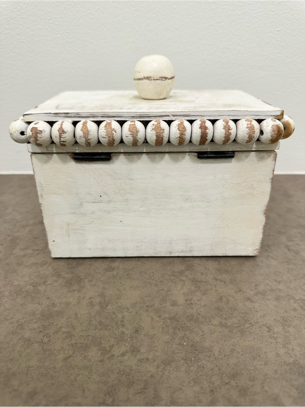Mud Pie White Beaded Recipe Box White-Washed Beaded Mango Wood 7.5 x 4.5 x 5 - Picture 6 of 10